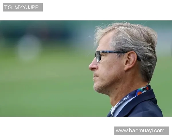 足球明星为何选择不带保镖探讨其背后的安全观与个人选择 足球明星为何选择不带保镖探讨其背后的安全观与个人选择