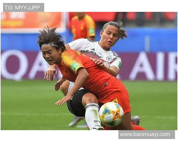 足球明星与女粉丝的秘密恋情曝光引发舆论热议与球迷失望 足球明星与女粉丝的秘密恋情曝光引发舆论热议与球迷失望