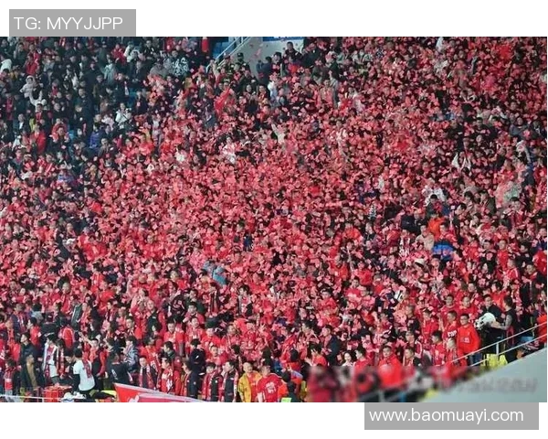 足球明星意外停球失误引发球迷热议赛场瞬间成焦点 足球明星意外停球失误引发球迷热议赛场瞬间成焦点